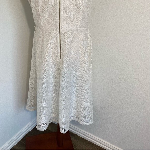 Danny & Nicole Ivory White Sleeveless Fit & Flare Lacey Crochet Sexy Size 14 - Picture 6 of 10